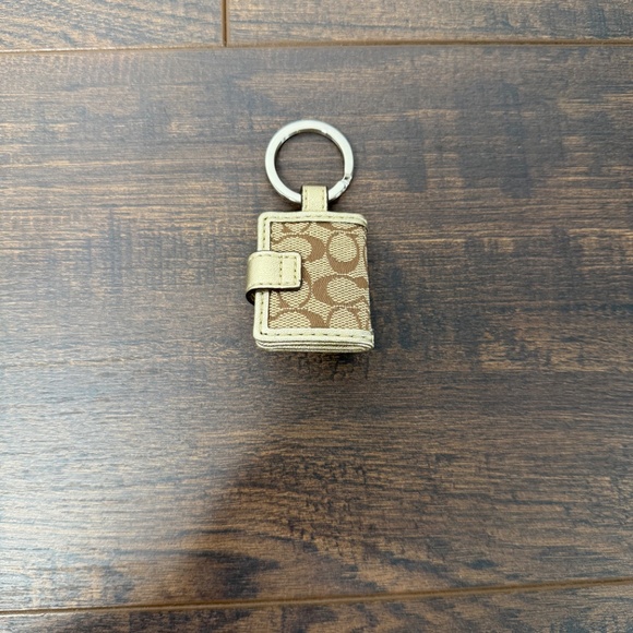 Coach Picture Frame Keychain - Picture 2 of 3